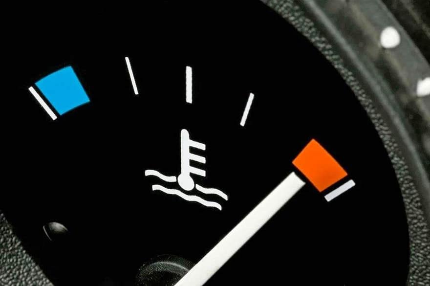 Указатель температуры на приборной панели
