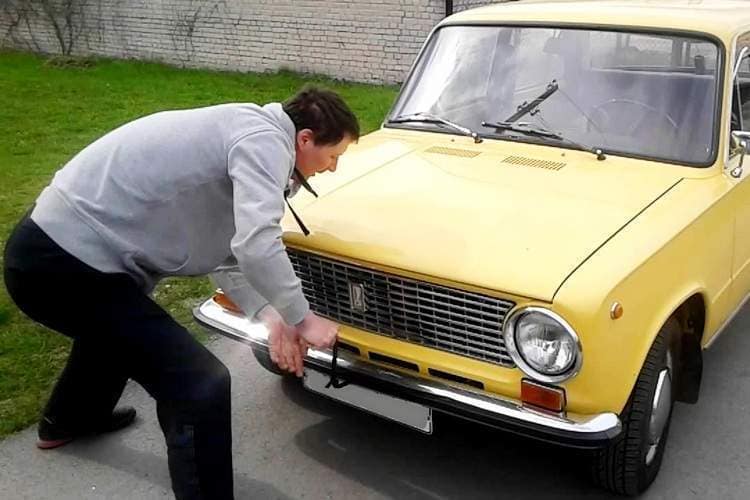 Почему не заводится машина