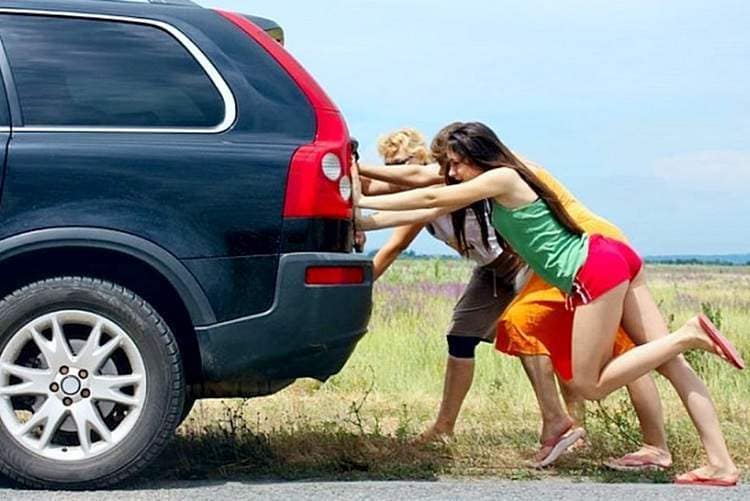 Как завести машину с толчка